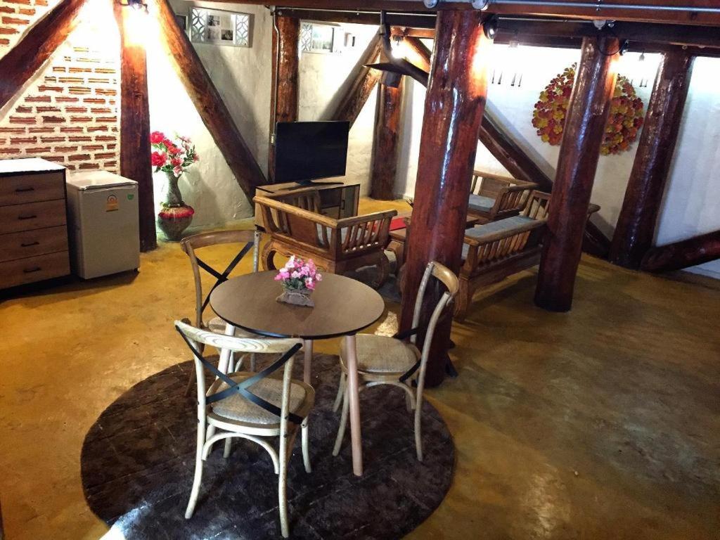 Loghome Boutique Chiang Mai Zewnętrze zdjęcie